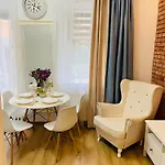 Przytulny Z Tarasem Appartement